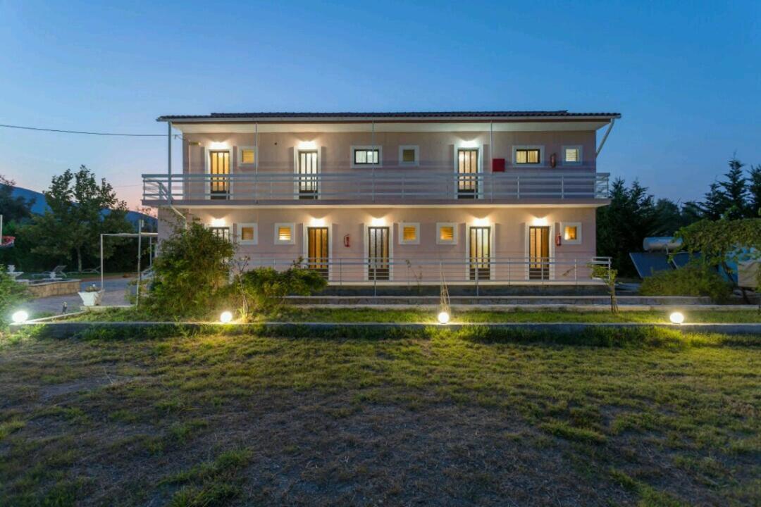 Eleni Studios & Apartments Alikes Zewnętrze zdjęcie