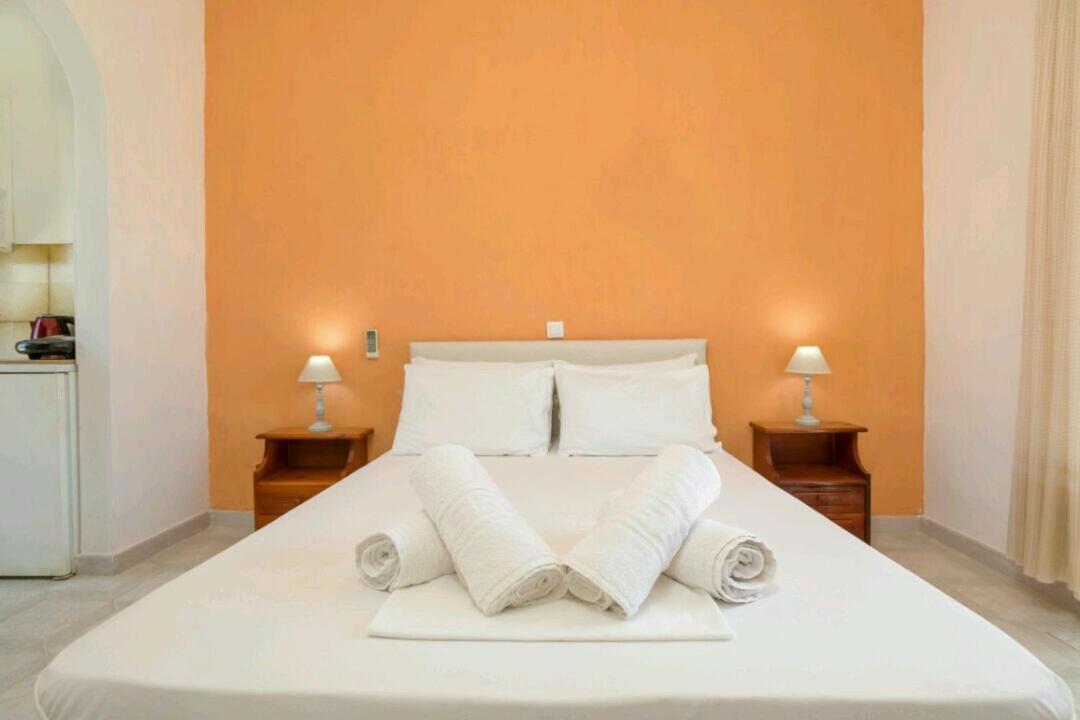 Eleni Studios & Apartments Alikes Zewnętrze zdjęcie